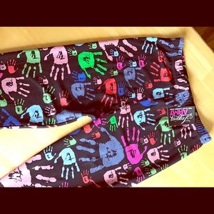 Handprint Leggings NWT
